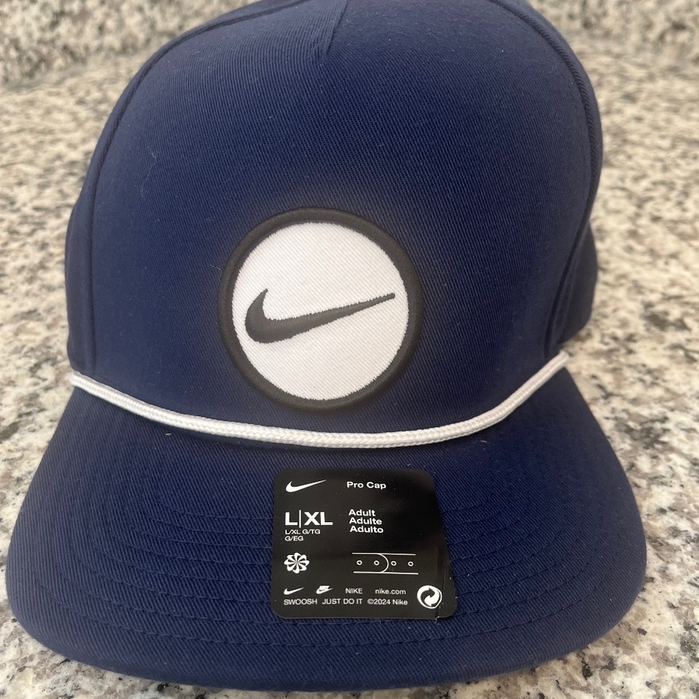 Nike men’s hat, navy blue hat, men’s golf hat